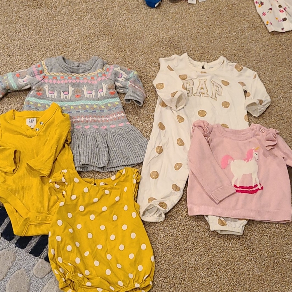 3-6 month baby gap lot